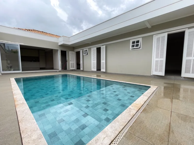 Casa para venda com 245 m² e 3 quartos em Jardim Aeroporto, Bauru - SP
