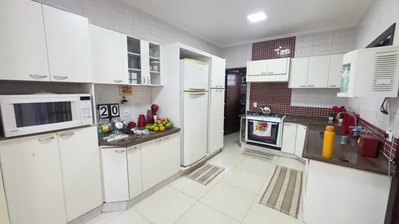 Sobrado para venda com 320 m² e 3 quartos em Parque Jardim Europa, Bauru - SP — foto 2