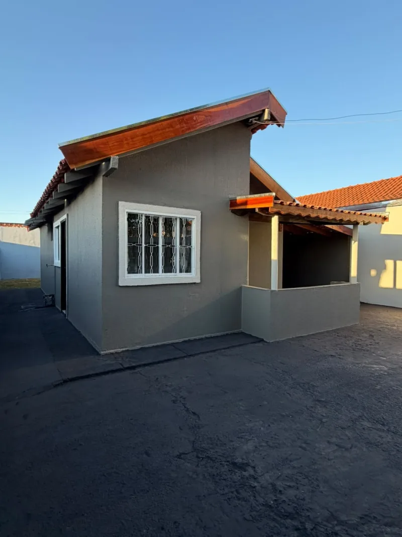 Casa para venda com 89 m² e 2 quartos em Núcleo Habitacional Mary Dota, Bauru - SP