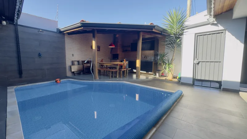 Casa para venda com 185 m² e 3 quartos em Jardim Terra Branca, Bauru - SP