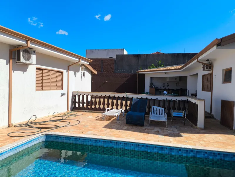 Casa para venda com 254,42 m² e 4 quartos em Vila Industrial, Bauru - SP