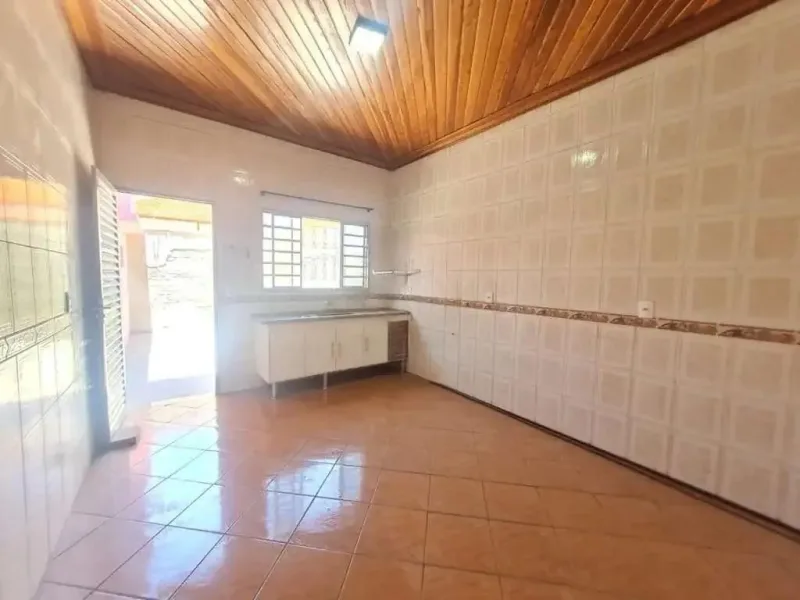 Casa para venda com 110 m² e 3 quartos em Centro, Bauru - SP — foto 2