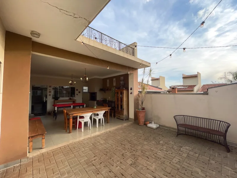 Casa para venda com 320 m² e 4 quartos em Jardim América, Bauru - SP — foto 2