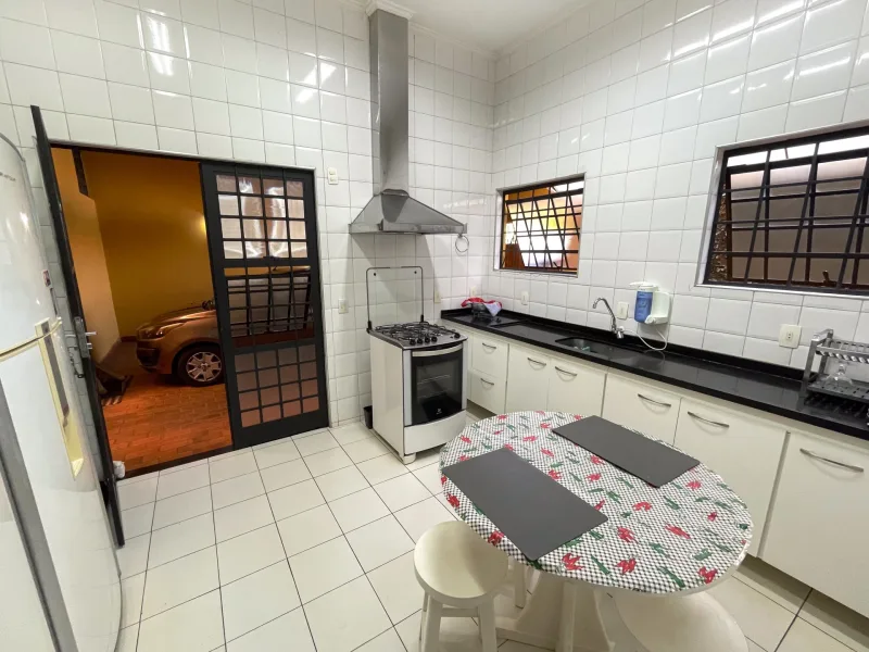 Casa para venda com 200 m² e 3 quartos em Parque Jardim Europa, Bauru - SP — foto 4