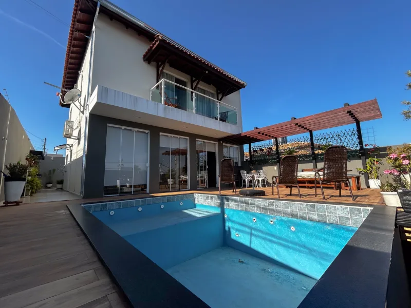 Sobrado para venda com 207 m² e 4 quartos em Jardim América, Bauru - SP