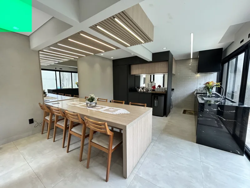 Sobrado para venda com 230 m² e 3 quartos em Jardim América, Bauru - SP