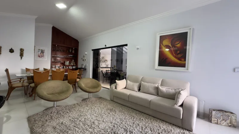 Casa para venda com 240 m² e 3 quartos em Vila Nova Cidade Universitária, Bauru - SP