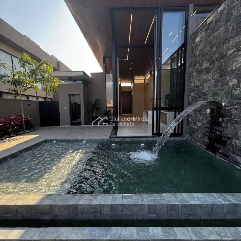 Casa em Condomínio com 4 quartos — Cond. Alphaville · Bauru